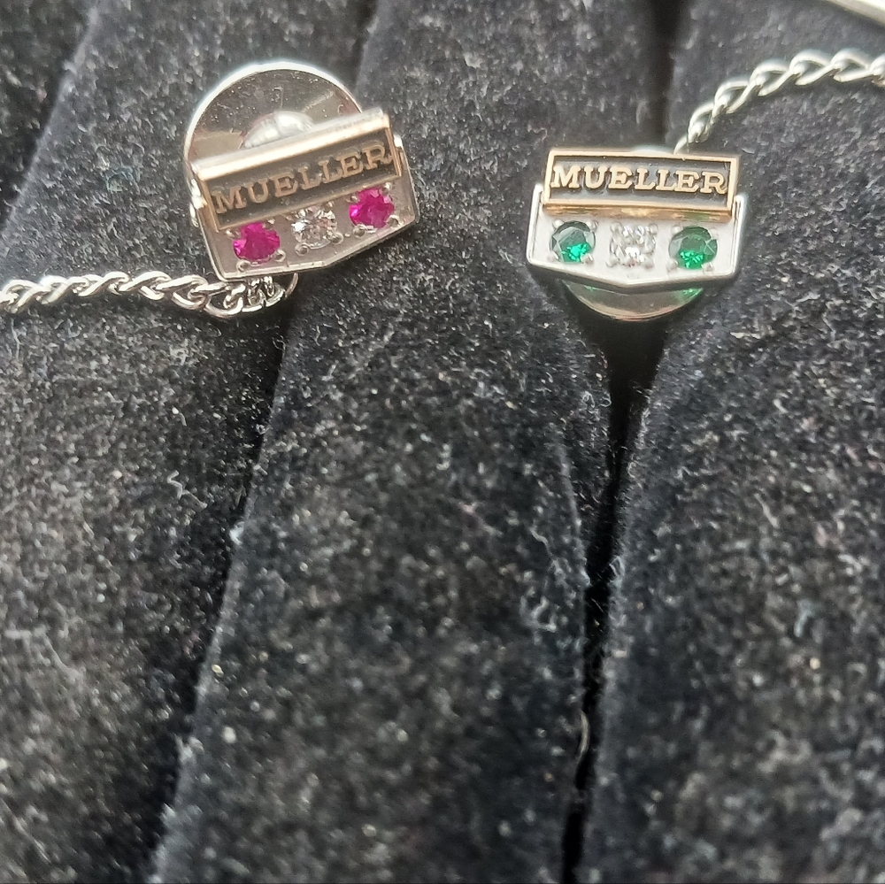 Vintage Mueller 10kg tie pins
